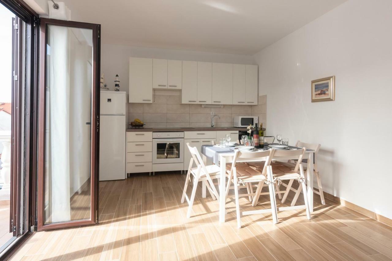 Apartman Lipotica Diklo Задар Екстериор снимка