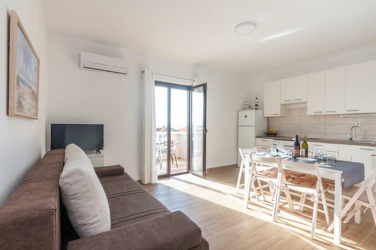 Apartman Lipotica Diklo Задар Екстериор снимка