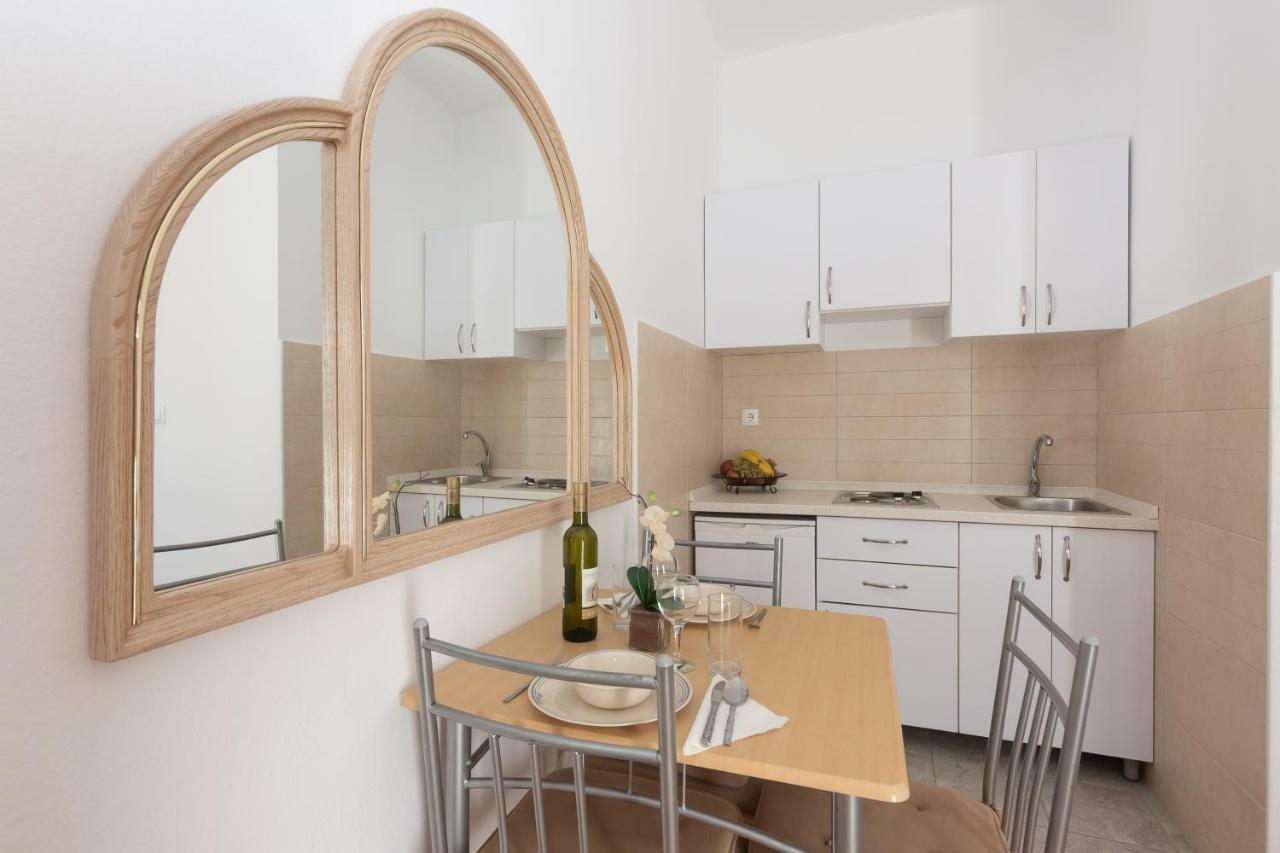 Apartman Lipotica Diklo Задар Екстериор снимка