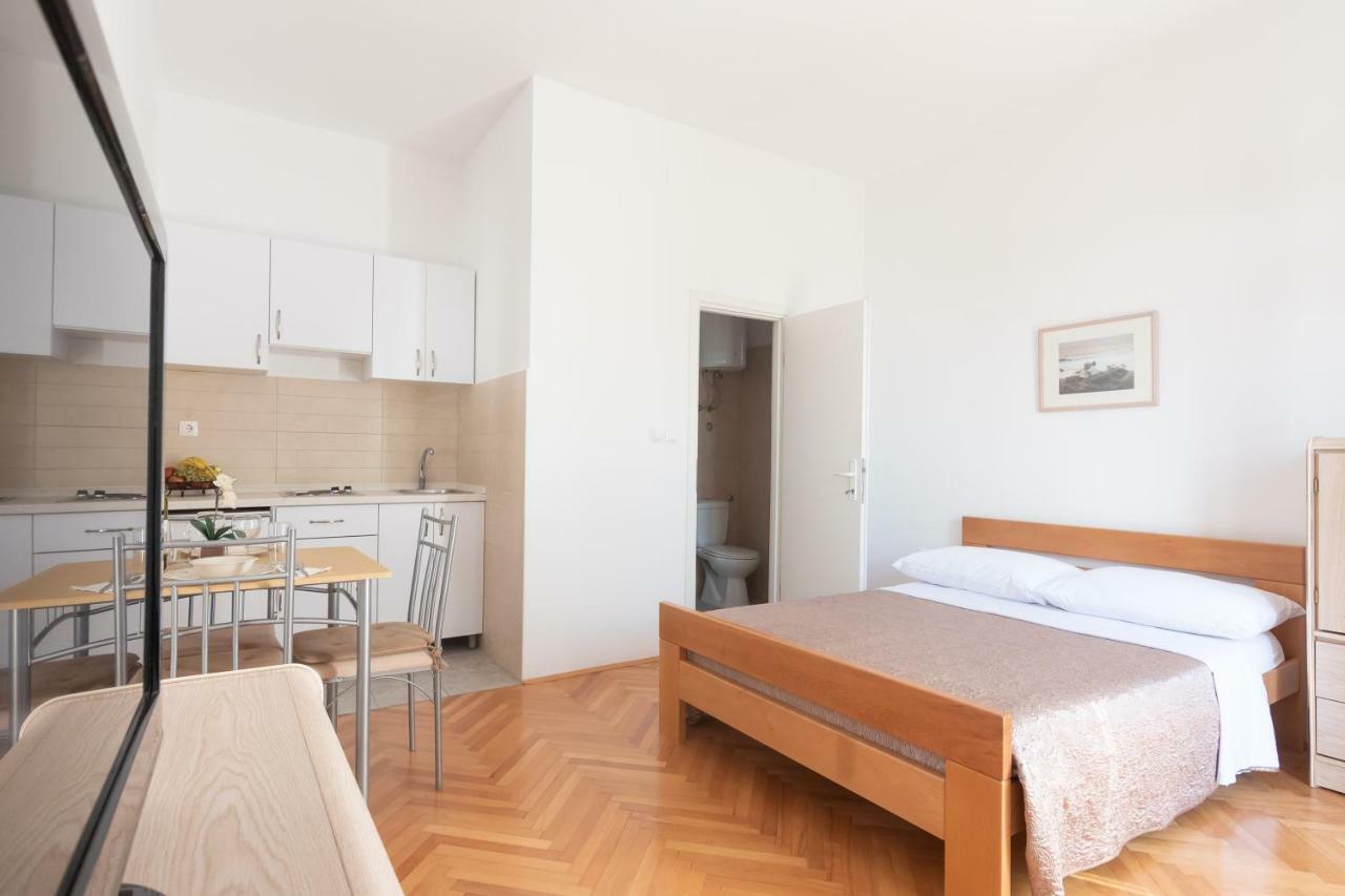 Apartman Lipotica Diklo Задар Екстериор снимка
